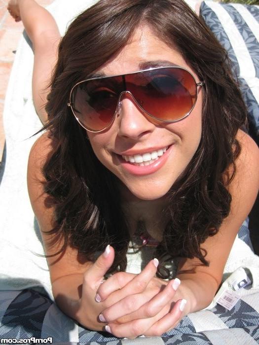 12P Poolside Cheating Pussy