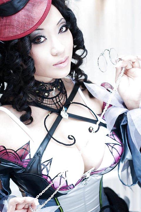 18P Yaya Han chinese cosplay model
