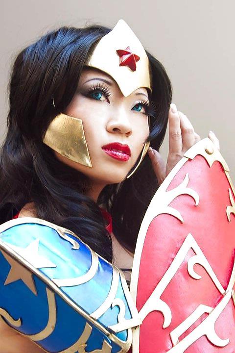 18P Yaya Han chinese cosplay model