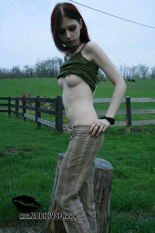 15P redhead liz on farm stripping