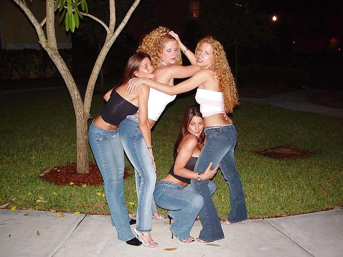25P Twins in jeans