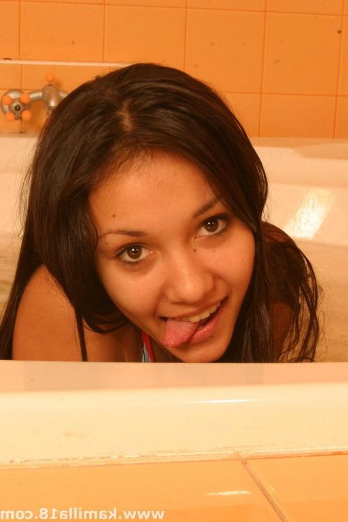 17P Awesome wet teenie flashing nude in the bathroom