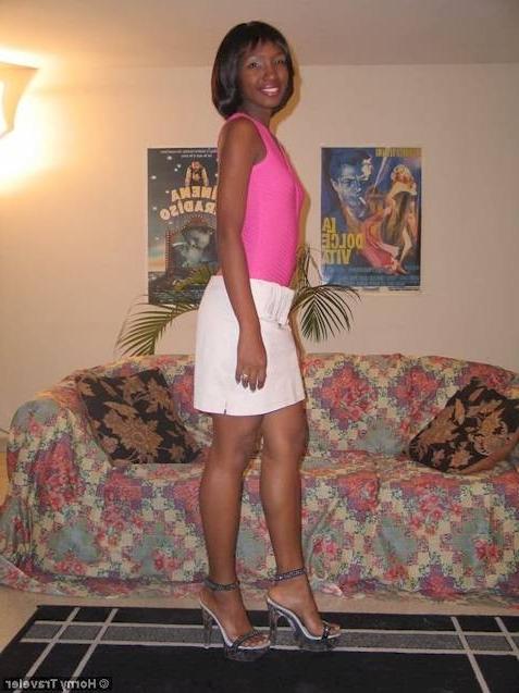 16P Brazilian babe expose her pussy and ass