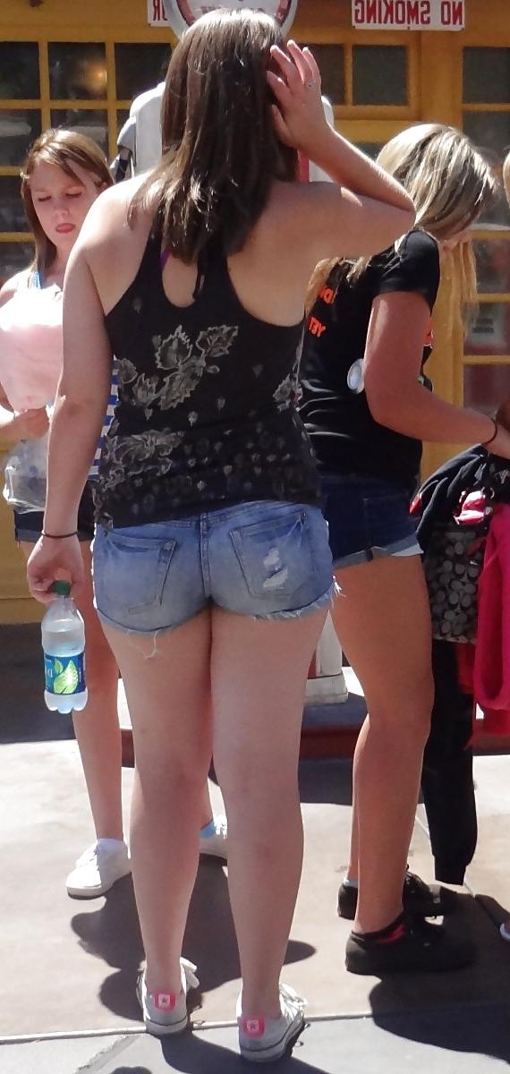 25P Queens in jeans LXXIX