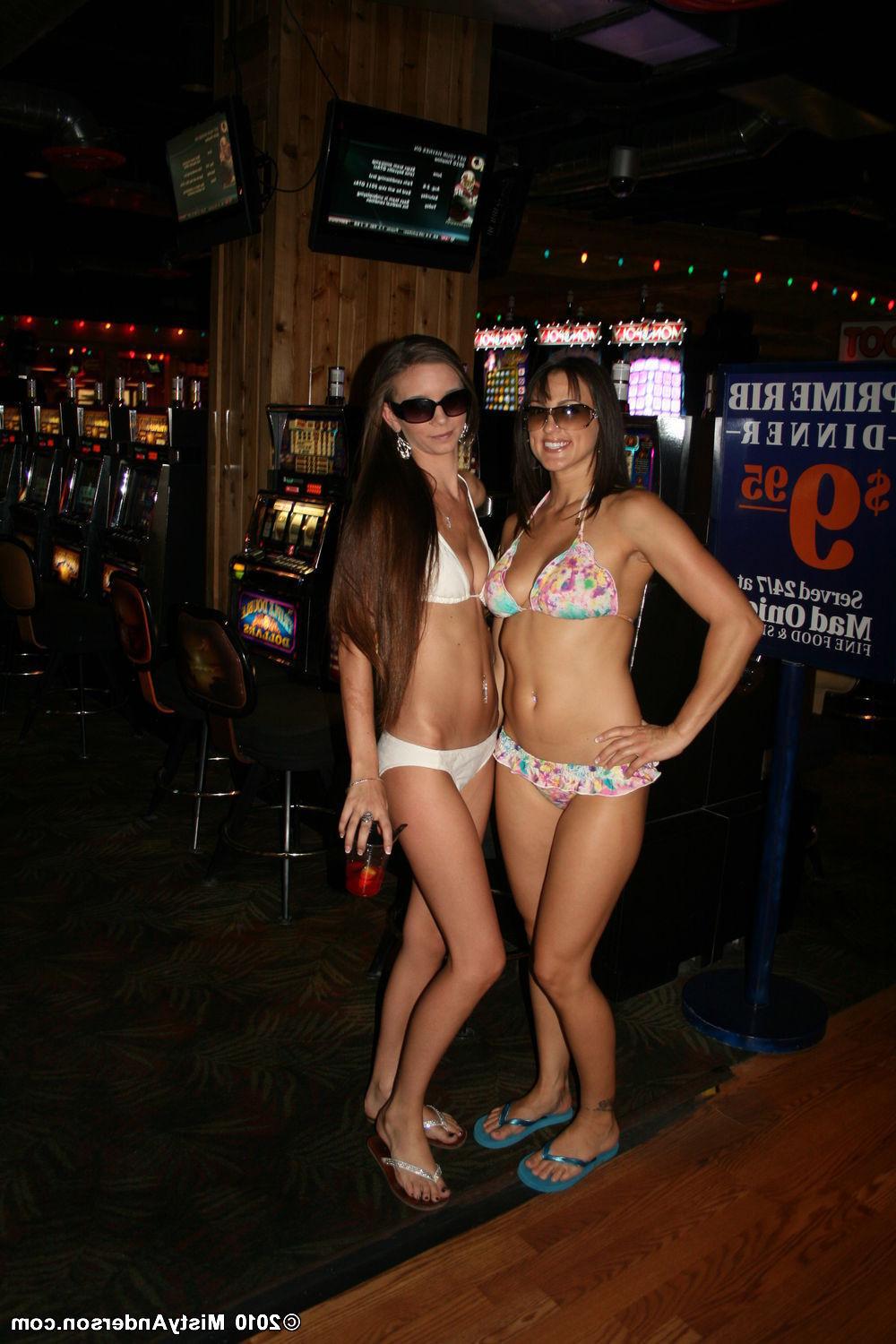 16P Amateur bikini lesbians