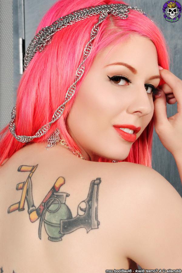 15P Pink Haired Adventure Girl Annalee Belle Takes it Off