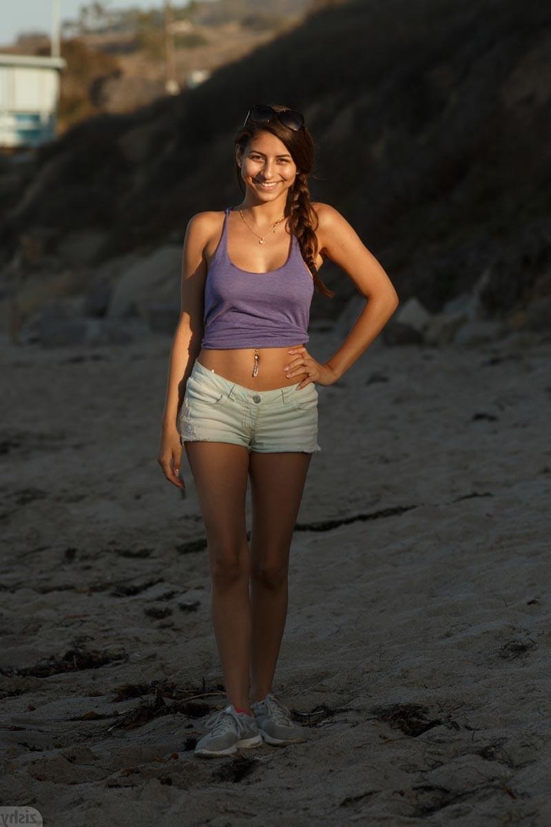 12P Hot curvy beach babe strips