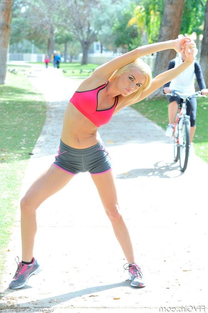 10P Heather park public nudity