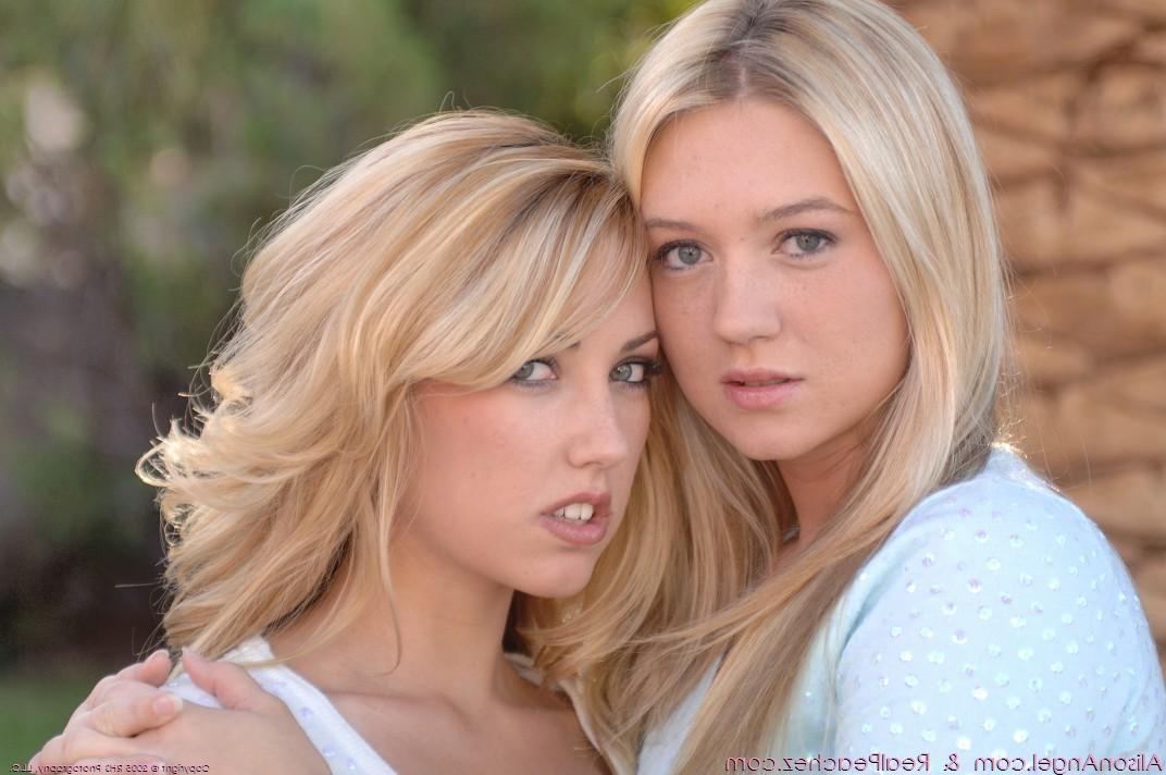 16P Heavenly Gorgeous Blonde Alison Angel Naked