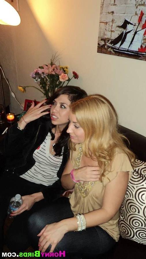 15P Horny girls doing sex in their home night party