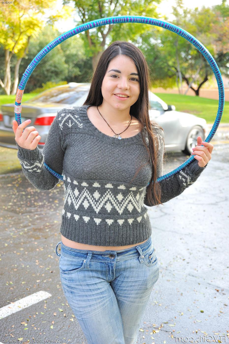 16P Nadine hula hoops naked outside