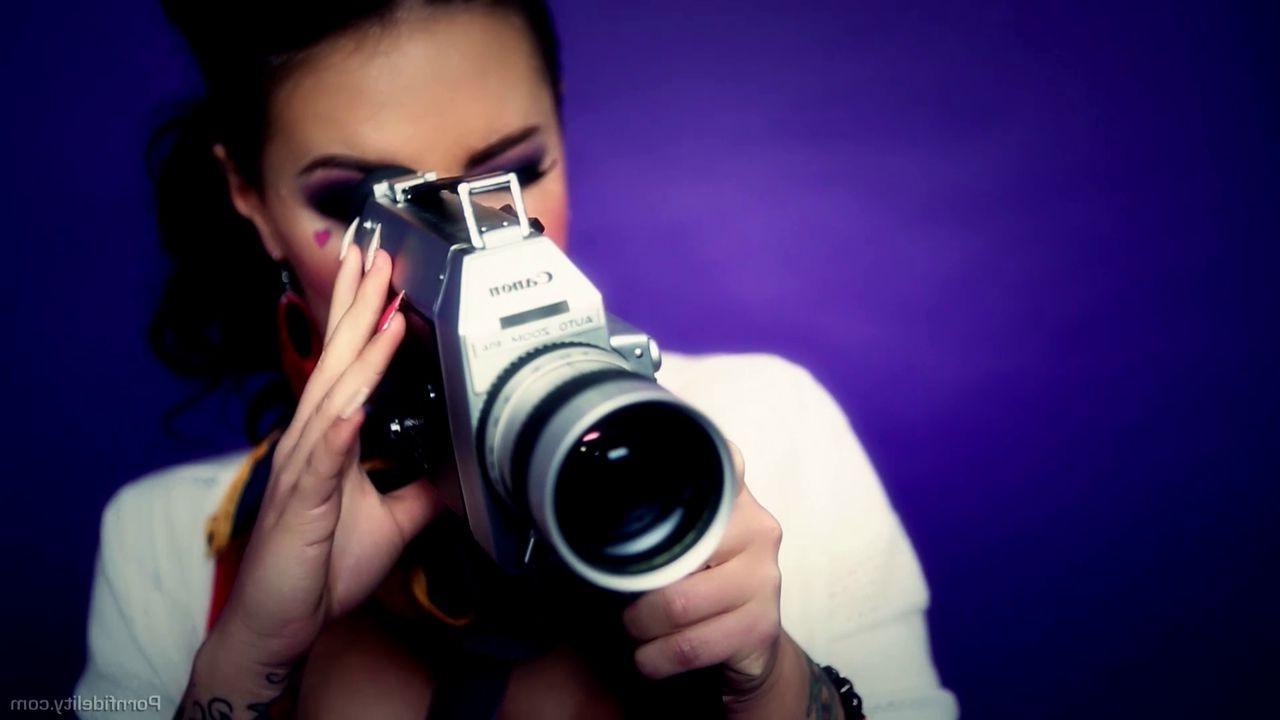16P Nymphomaniac porn punk Christy Mack likes it rough