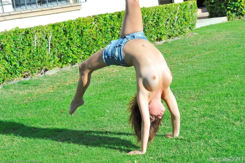 15P Stacey Tiny Gymnast