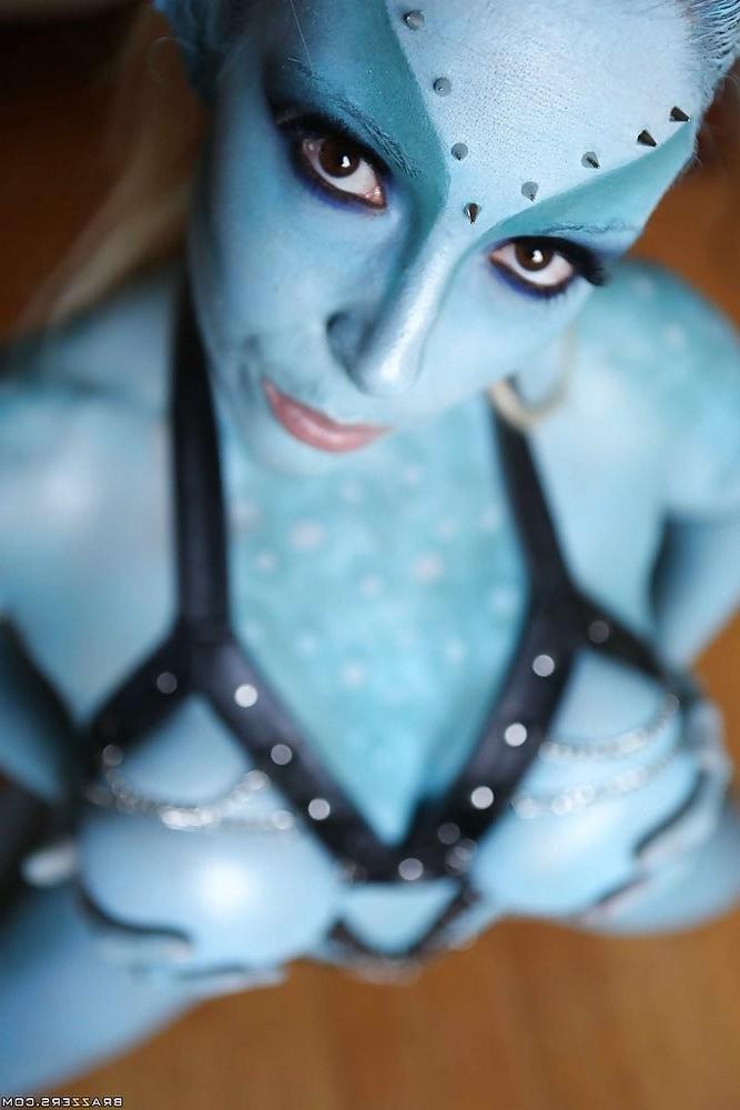 15P Avatar pornstar loves sex and porn