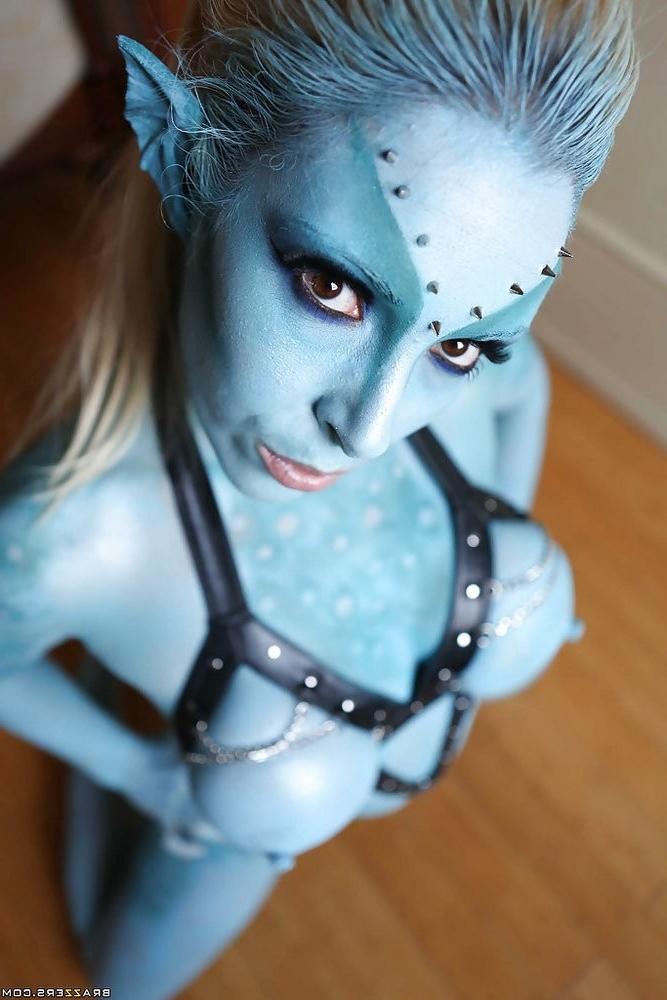 15P Avatar pornstar loves sex and porn