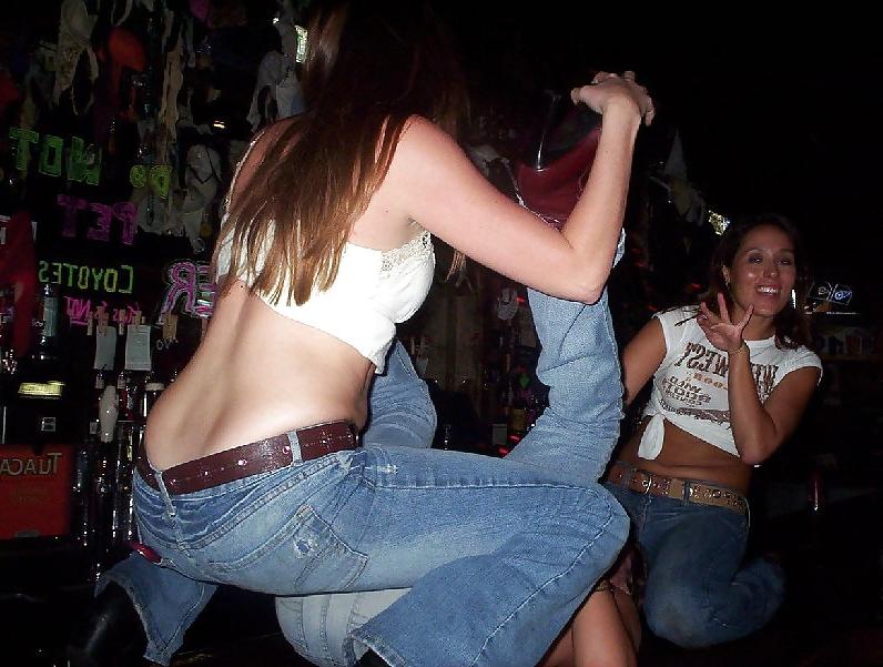 25P Queens in jeans LXXVII - Hand- and Blowjobs
