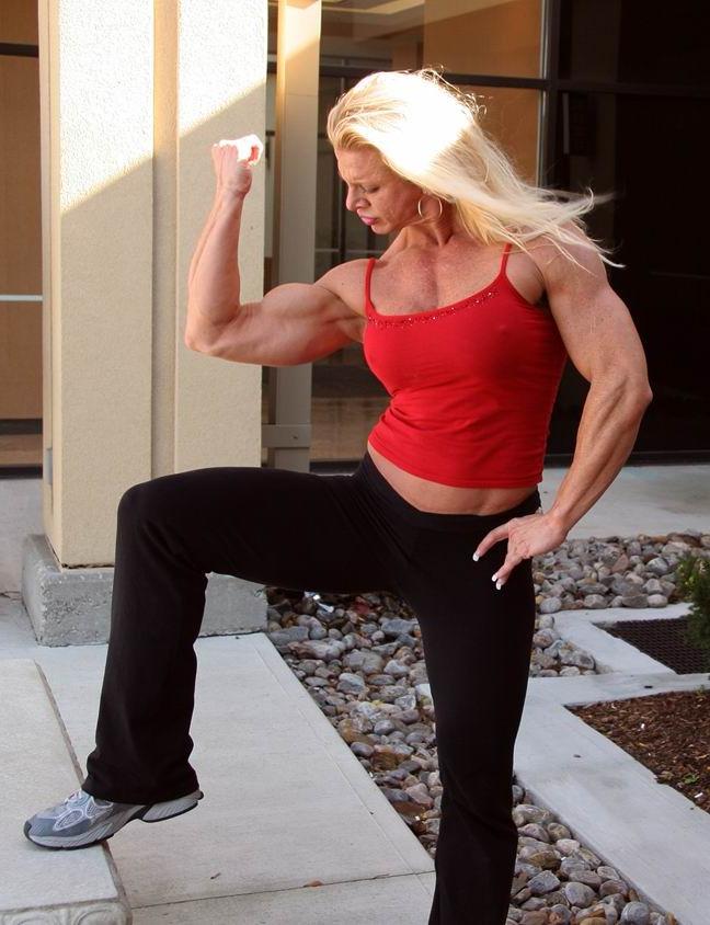 15P Sexy muscular ladies in bikini and heels