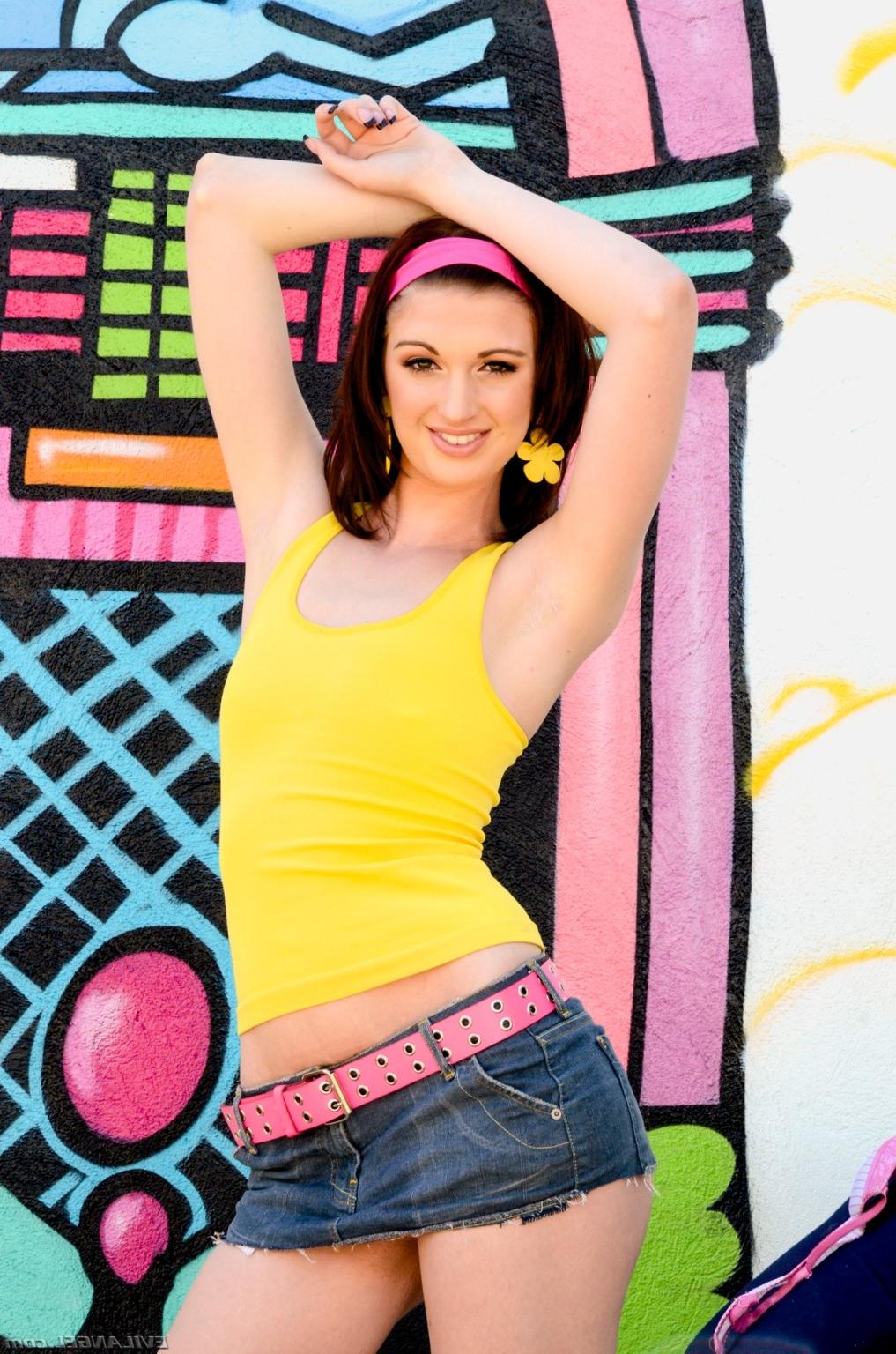 15P Redhead Pornstar Alana Rains sliding off her Miniskirt