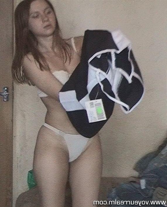 15P Home spy on dressing amateur girlfriend