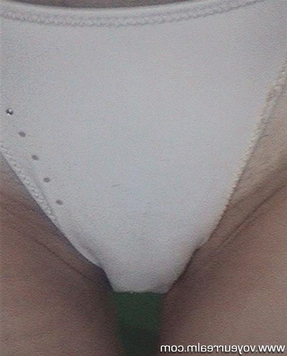 15P Home spy on dressing amateur girlfriend