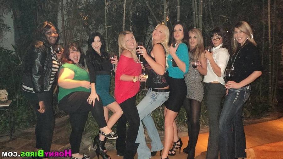 15P Sexy girls ready for sex party with lots of dildos