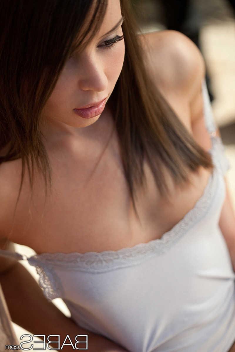 15P Gorgeous babe Sally Charles strip teasing