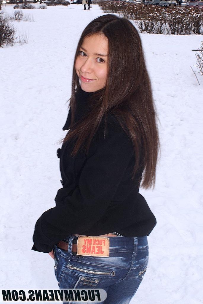 18P Playful teen brunette in tight blue jeans gets deep anal fucking