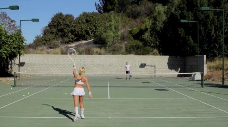 16P Pornbabe Tasha Reign loves tennis before fucking