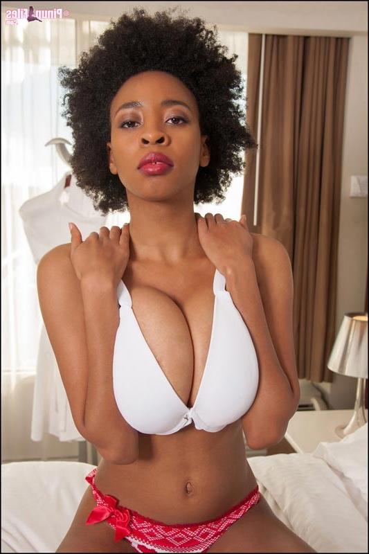 16P Busty ebony babe Julie Anderson shows off her massive 32J melons