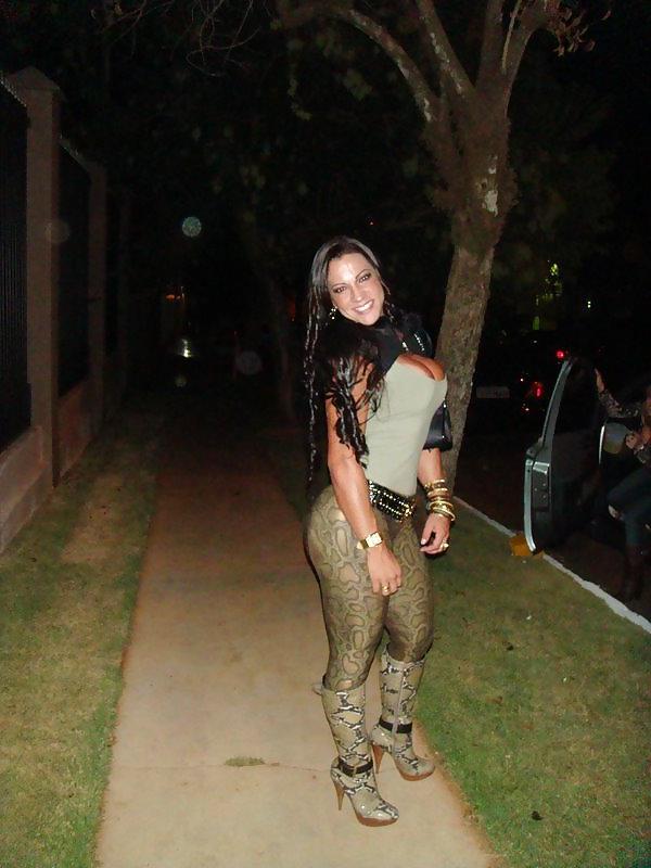 25P Brazilian girls bonus