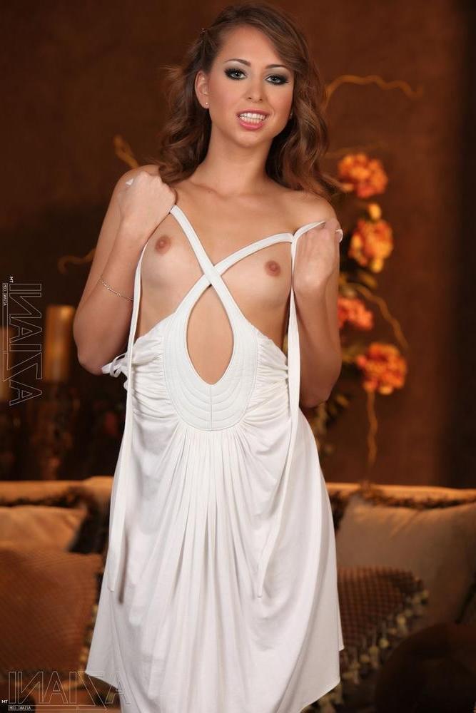 16P Riley Reid strips off her white dress and slides off her thong
