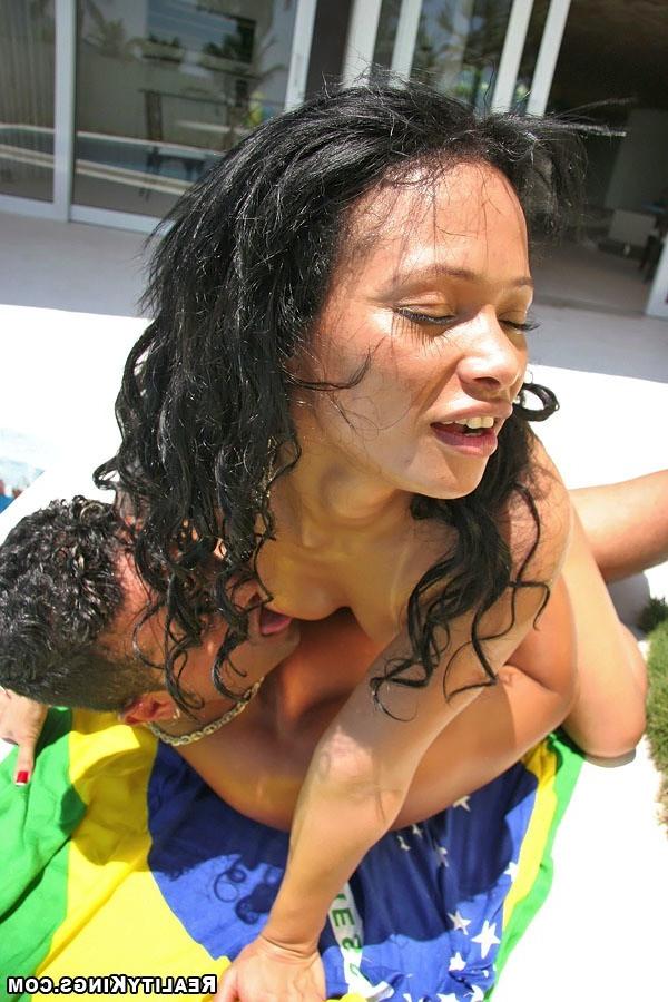 15P Quezias got the most amazing brazilian ass in these hot bikini sex pics