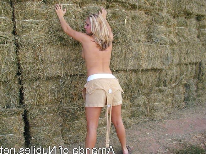 10P Long haired blonde teen posing nude outdoors