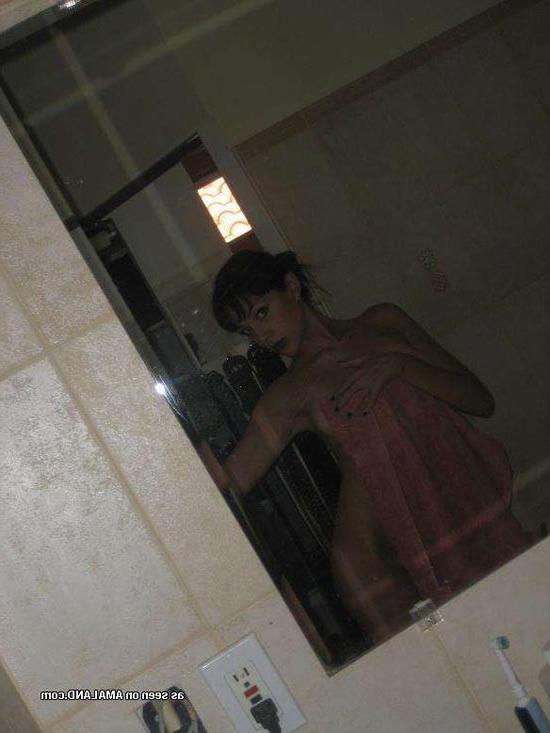 16P Hot big-tittied brunette chick self-shooting in front of a mirror