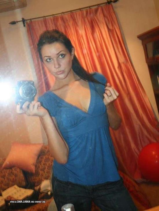16P Hot big-tittied brunette chick self-shooting in front of a mirror