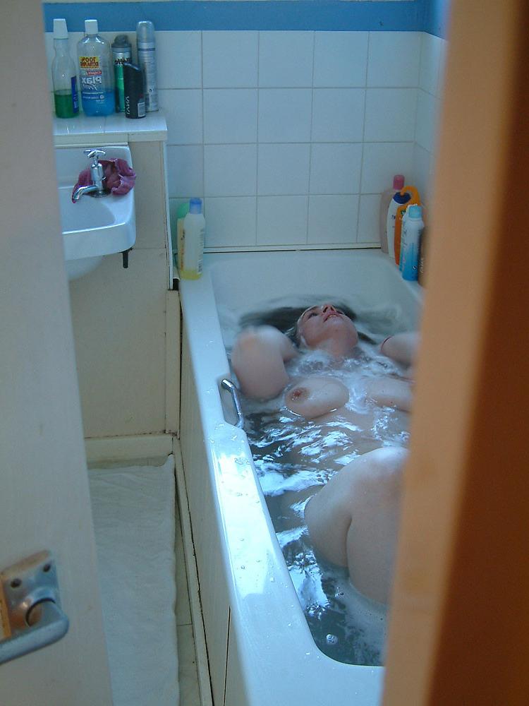 16P BBW Amateur Voyeur Bathing
