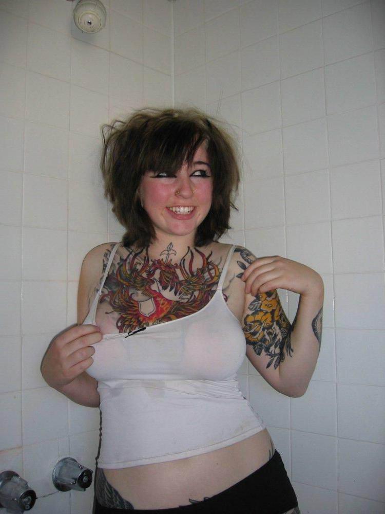 13P Extreme tattoo and piercing