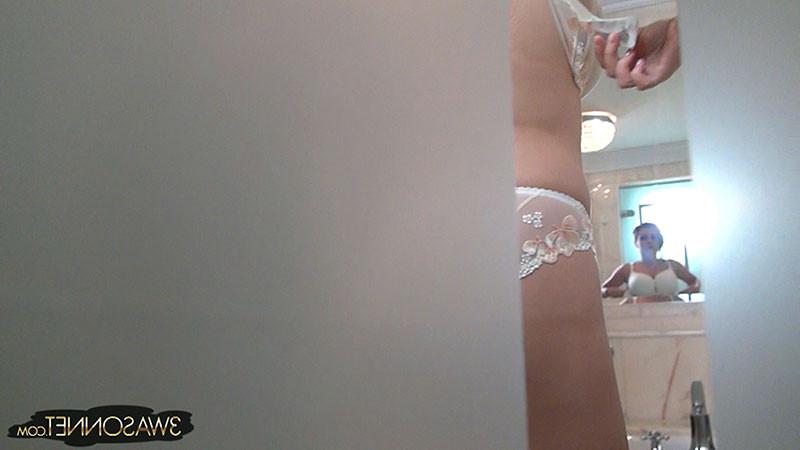 14P Ewa Sonnet  cam hidden in bathroom