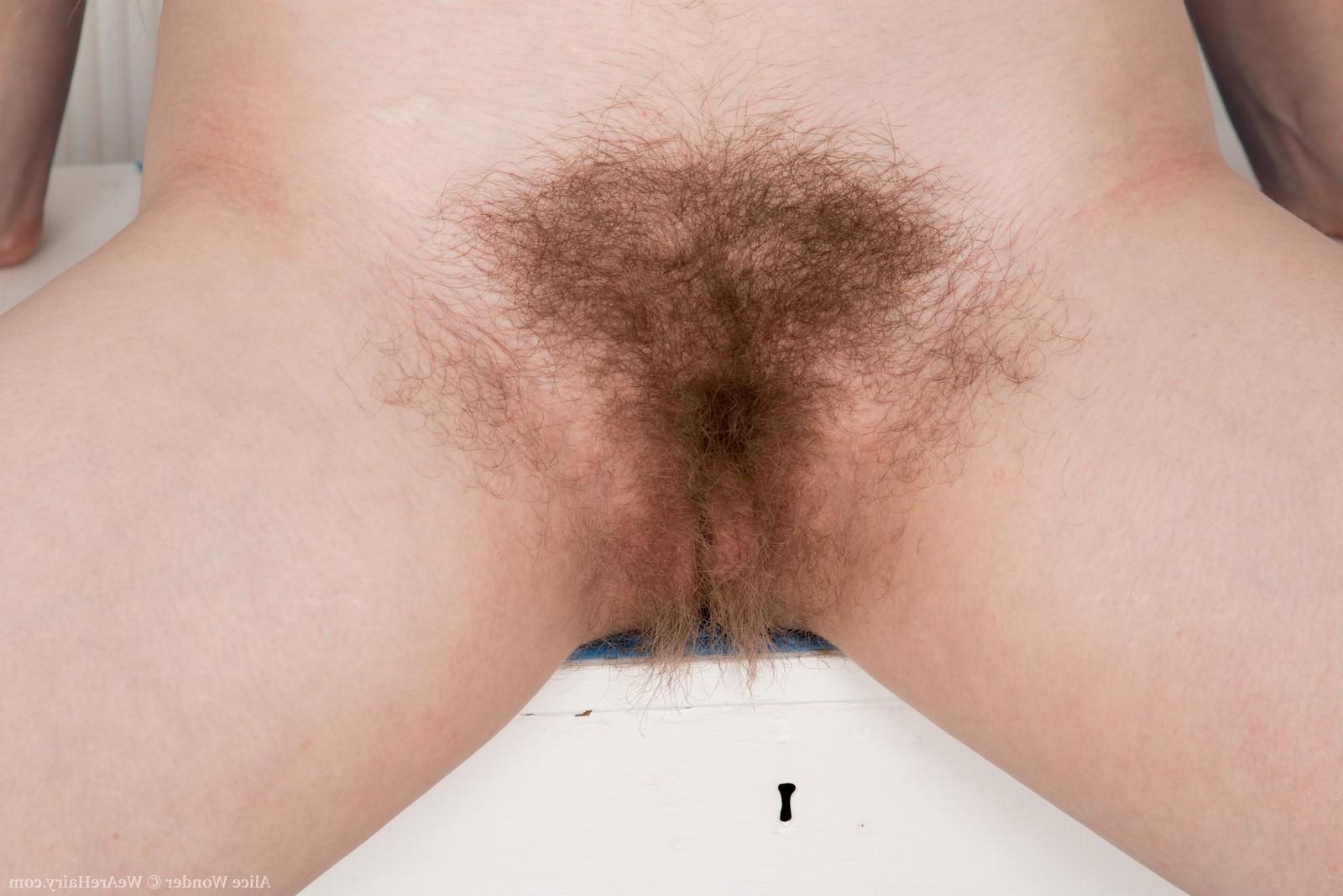 16P Alice Wonder strips naked in bathroom all horny