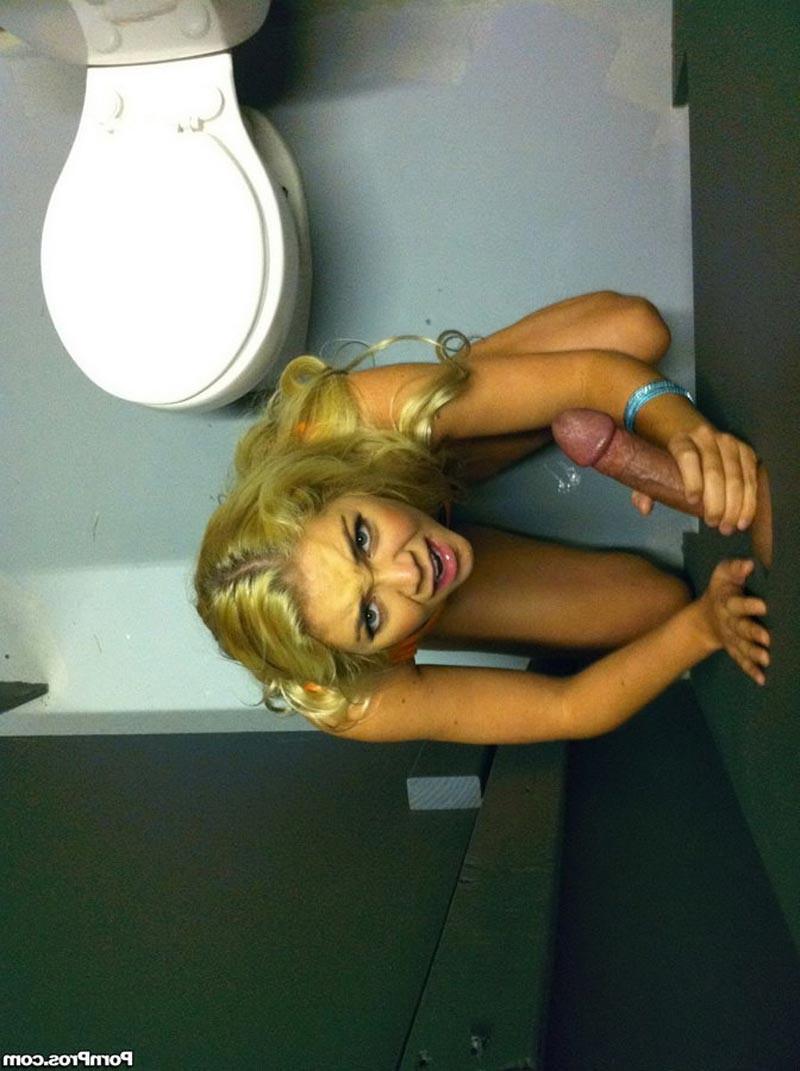 16P Slutty amateur babe getting a bathroom glory hole fuck