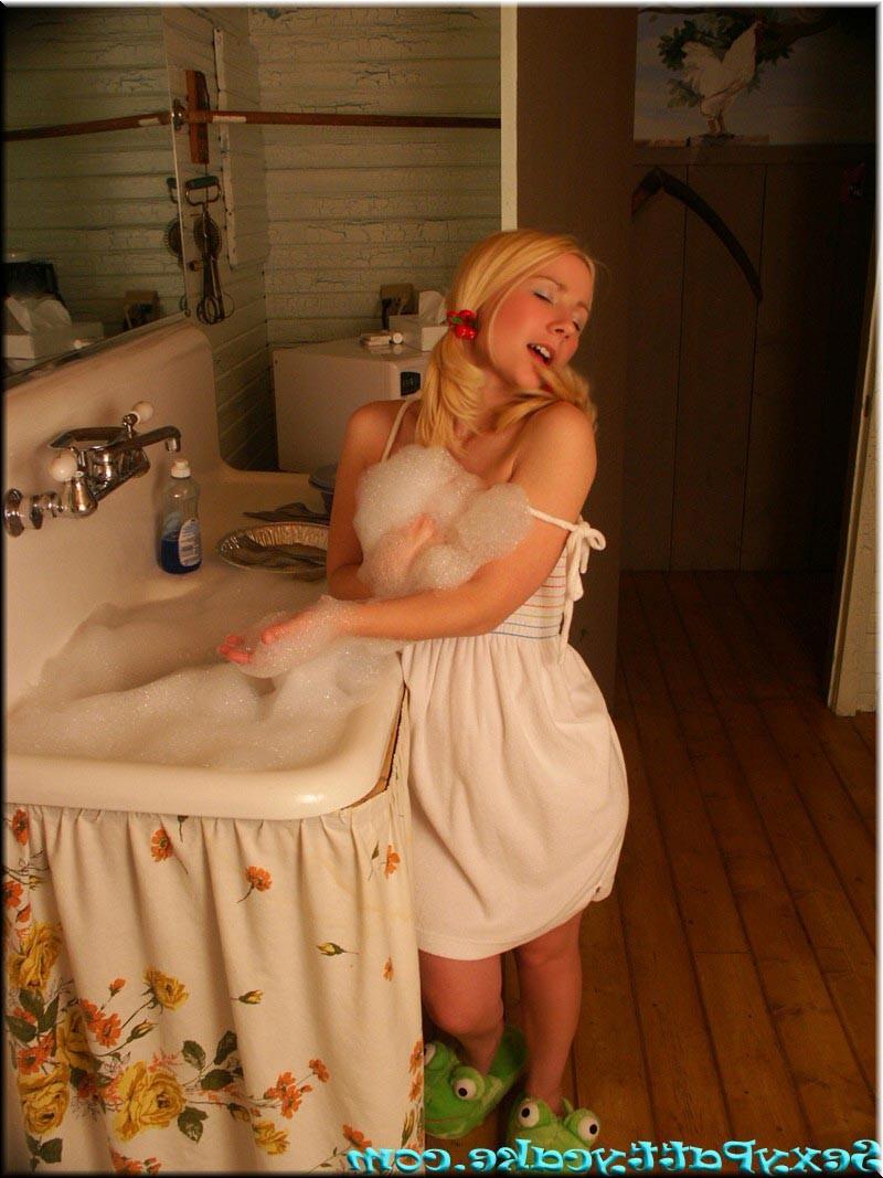 16P Blonde teen teasing on the potty