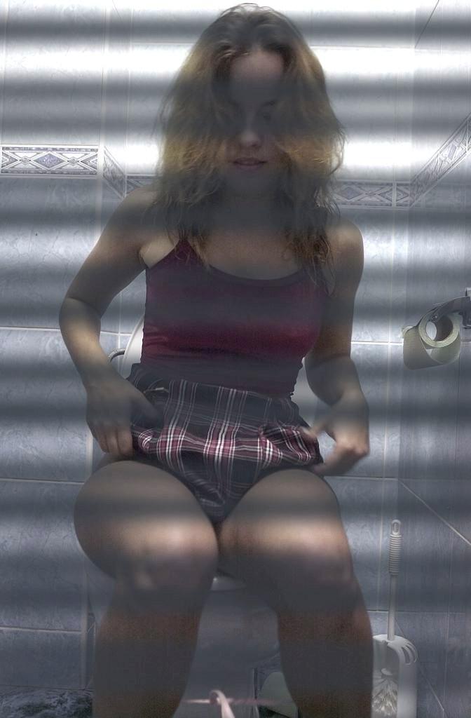 16P Voyeur peeks at cute blonde caught peeing on toilet spy cam