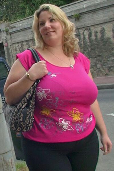 12P The horny fat chick sleeps in bed when the burglar comes in and he wakes her for