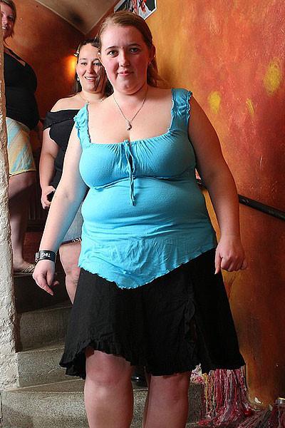 12P Theyre drinking in the pub and they get naked to have an orgy and a fat slut ben