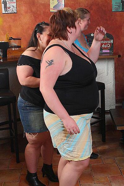 12P Theyre drinking in the pub and they get naked to have an orgy and a fat slut ben