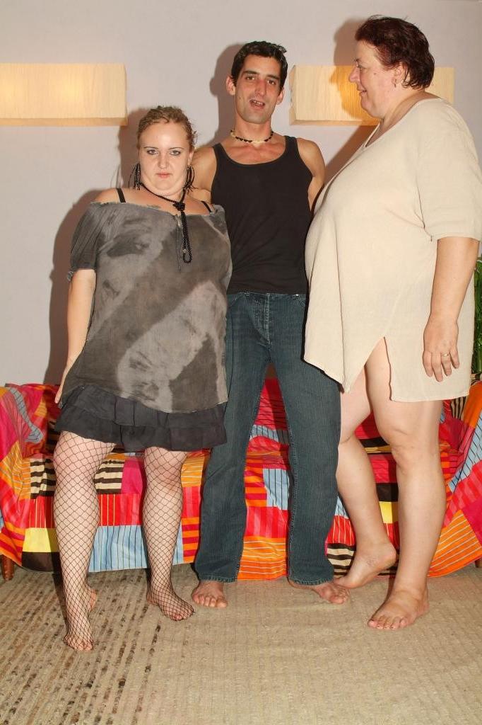 12P Big flabby ass matures Agnes Eva and Anna Marie take turns in slobbering and fuc