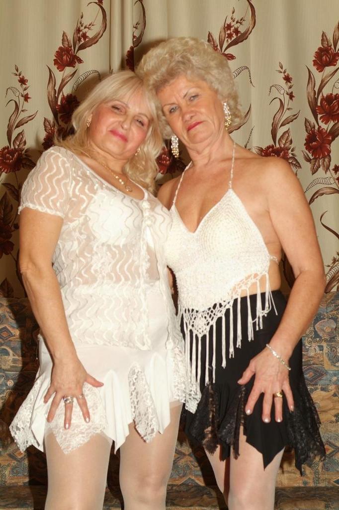 12P Sexy older gals Francesca and Erlene show off their flabby fat butts and sharing