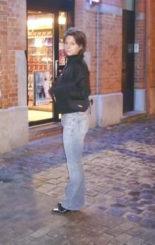 25P Queens in jeans LXXXVII - Hand- and Blowjobs