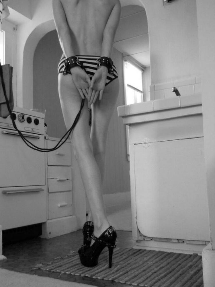 15P Kinky bdsm gfs tied up and fucked