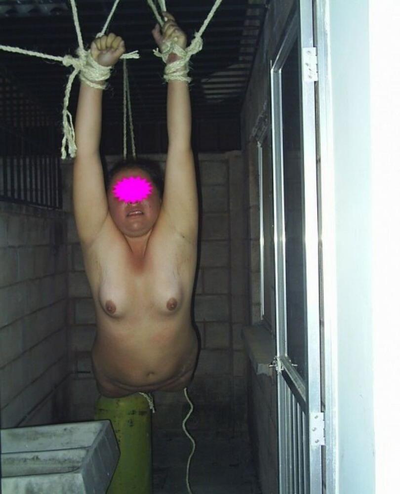 15P Kinky gfs are tied up and fucked gallery 19